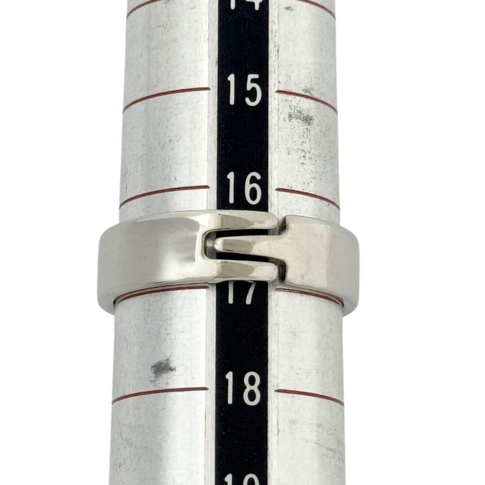 LOUIS VUITTON Ring - Picture 8 of 9